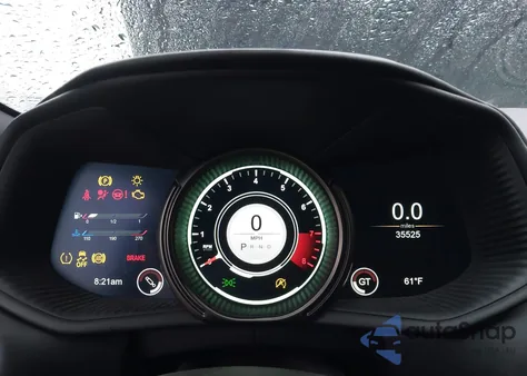 2017 Aston Martin Db11 Launch Edition z USA, uszkodzony, nr VIN SCFRMFAV8HGL02777